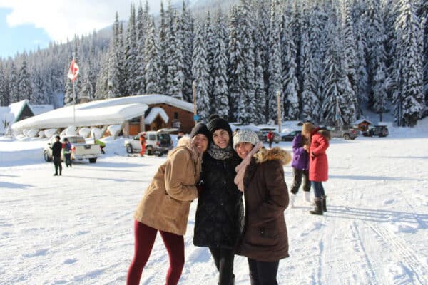 https://www.westtrek.com/wp-content/uploads/2022/05/23568427024_b3c7ff651e_c-600x400.jpg