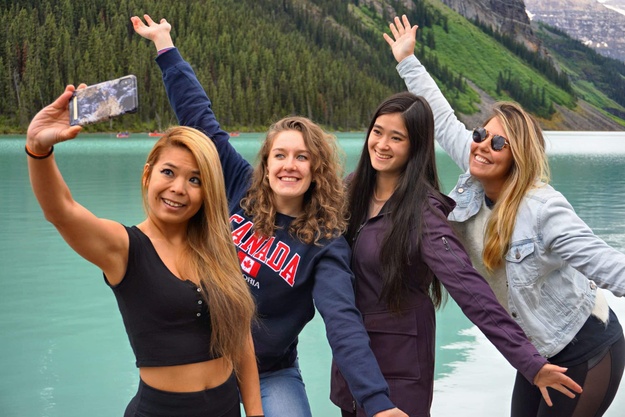 https://www.westtrek.com/wp-content/uploads/2022/11/Emerald_Lake_17-scaled.jpg