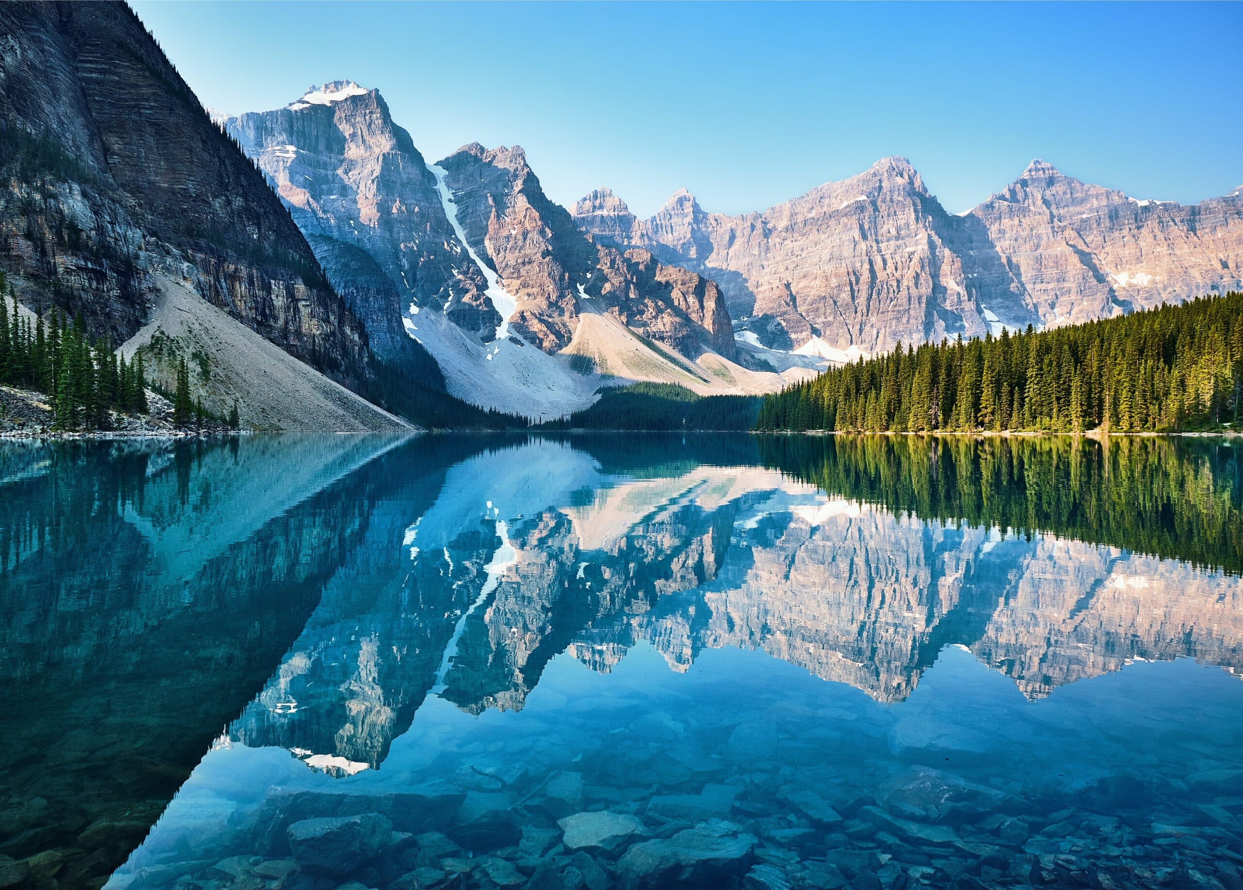 https://www.westtrek.com/wp-content/uploads/2022/11/MorraineLake-scaled.jpg